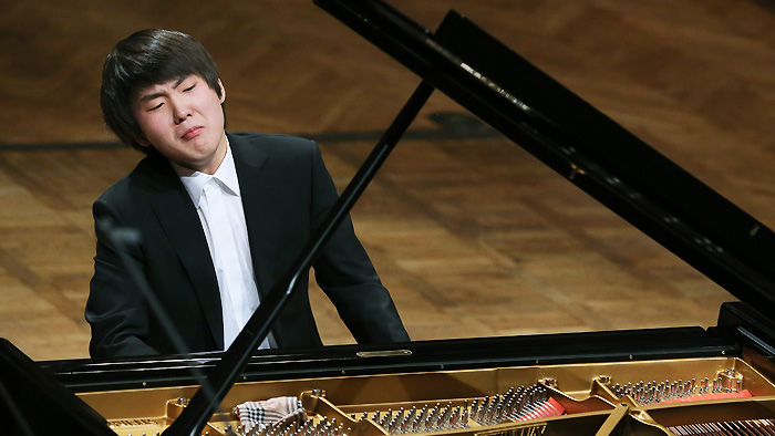 조성진, 쇼팽 피아노 콩쿠르 한국인 첫 우승