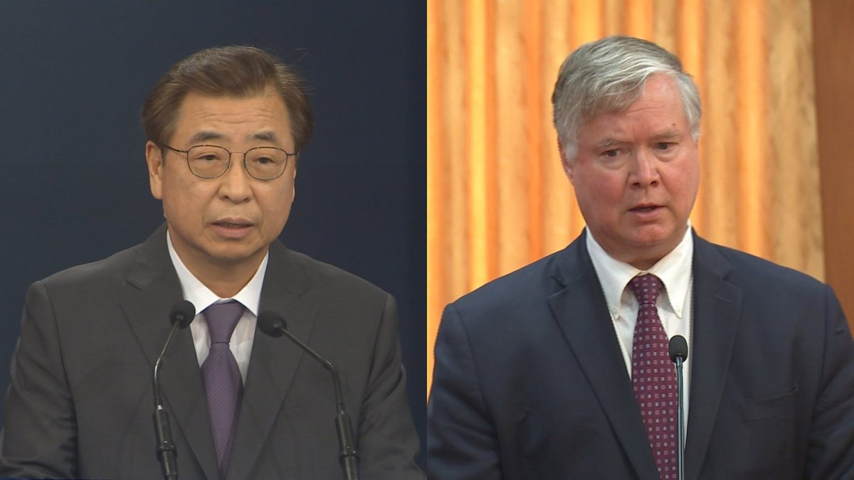 서훈 안보실장, 비건 접견…"한반도 정세 의견교환"