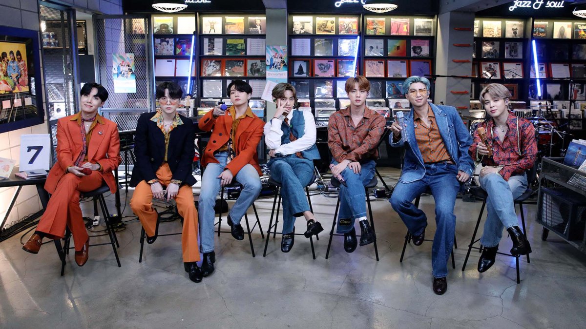 BTS 팬도 주식 산다…소속사 상장에 세계가 주목