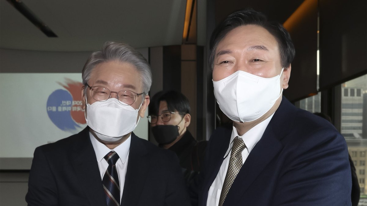 이재명, 첫 당직 인선…윤석열 선대위 개문발차