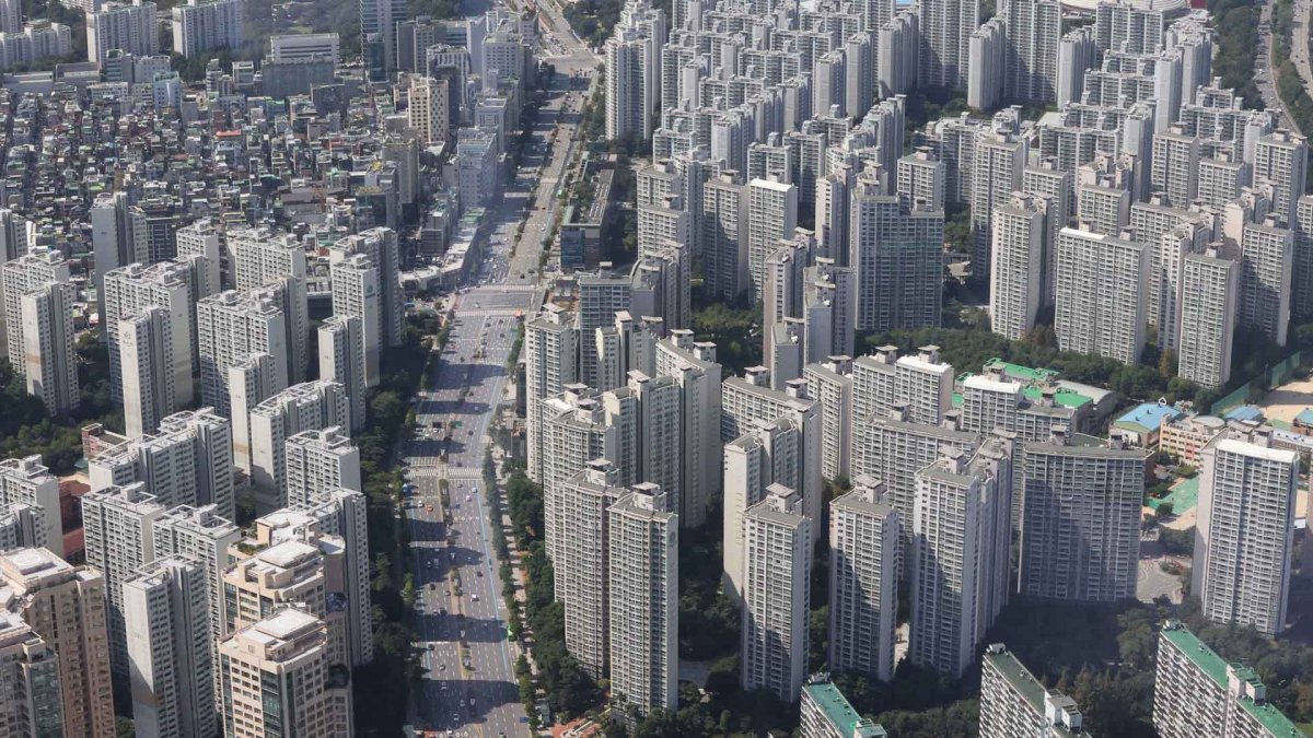 서울 아파트 매매수급지수 3년3개월 만에 최저