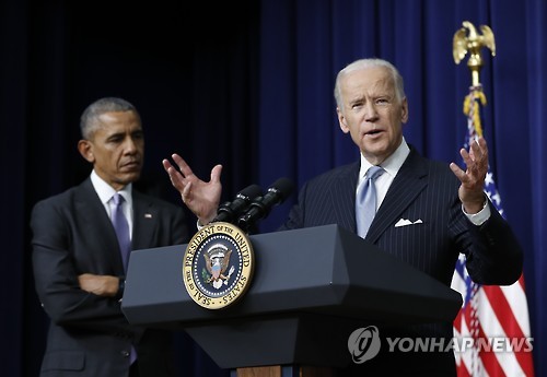 조지프 바이든(오른쪽) 미국 부통령
