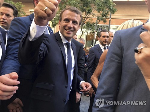 지난주 그리스 방문한 에마뉘엘 마크롱 프랑스 대통령