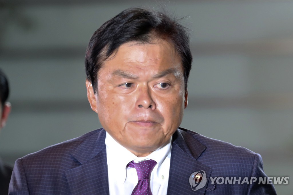 아베 내각 신임 국토교통상 아카바