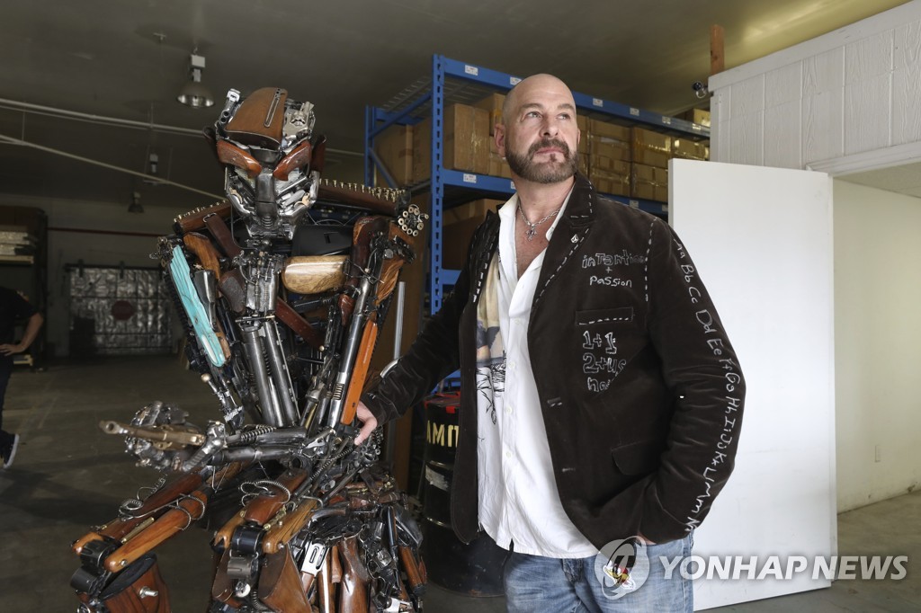 Las Vegas Shooting-Weapons Sculpture
