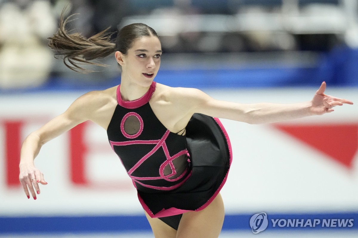 오징어게임 경비병으로 변신한 이탈리아 피겨 선수 구트만