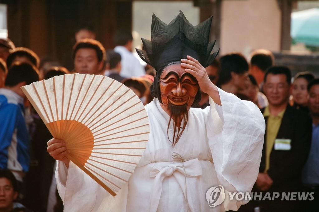 jm 안동 하회별신굿 탈놀이 - 양반과 선비 마당
