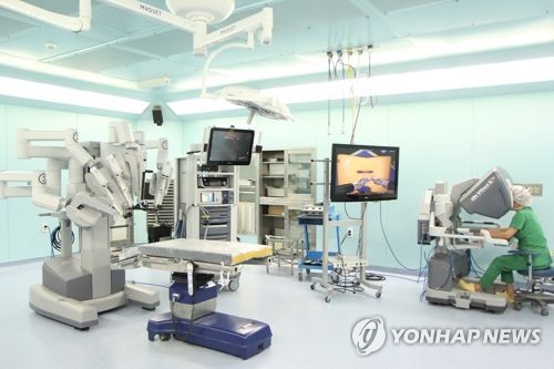 을지대병원 로봇수술센터에 도입한 '다빈치 Si'