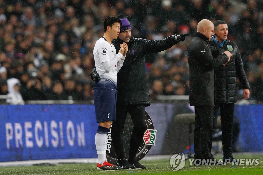 FBL-ENG-PR-TOTTENHAM-BURNLEY