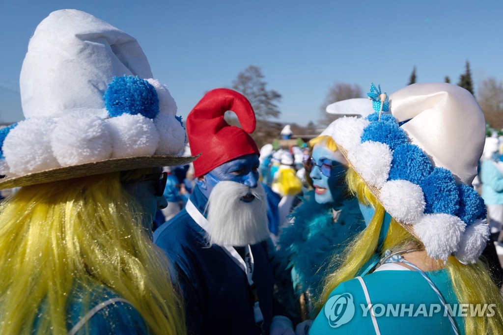 GERMANY-ENTERTAINMENT-SMURF-RECORD