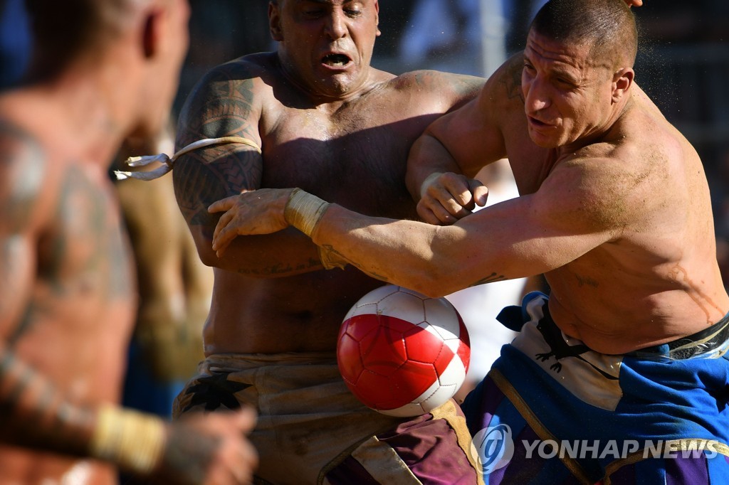 ITALY-FLORENCE-CALCIO-STORICO