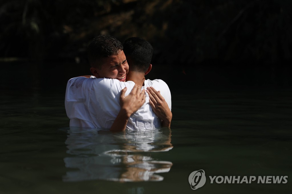 ISRAEL-BRAZIL-RELIGION-CHRISTIANITY-BAPTISM