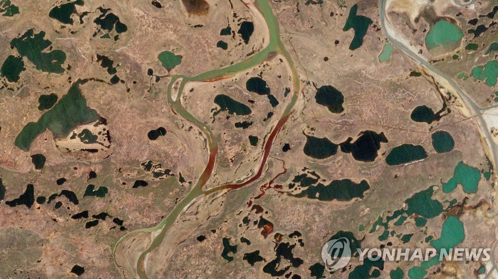 RUSSIA-ENVIRONMENT-ARCTIC-FUEL-SPILL