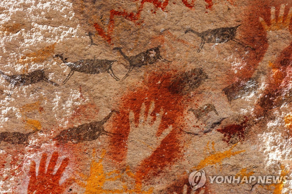 ARGENTINA-ARCHAEOLOGY-CAVE-ARTWORK-PROTECTED AREA