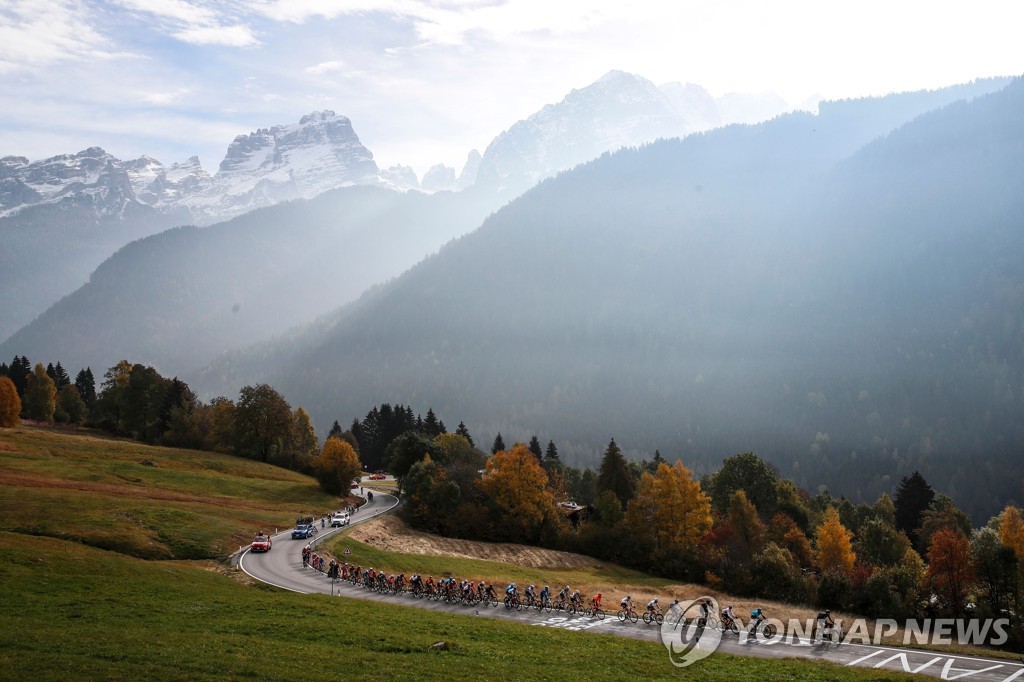 TOPSHOT-CYCLING-ITA-GIRO-2020-STAGE 18
