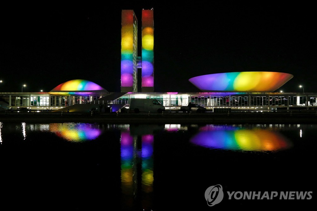 TOPSHOT-BRAZIL-LGBTI-RIGHTS-DAY
