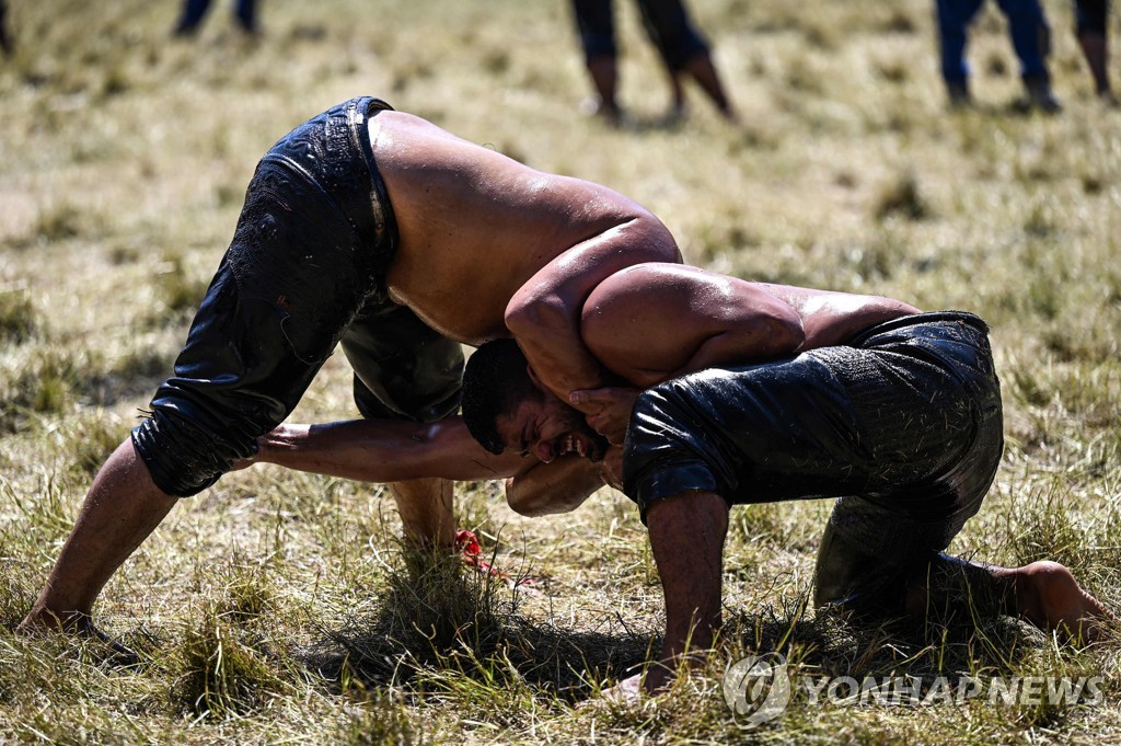 TURKEY-OIL-WRESTLING