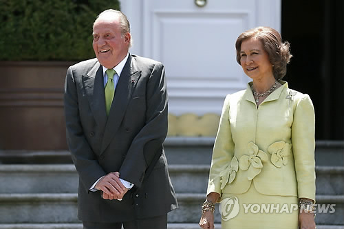 후안 카를로스 스페인 국왕 부부(EPA=연합뉴스DB)