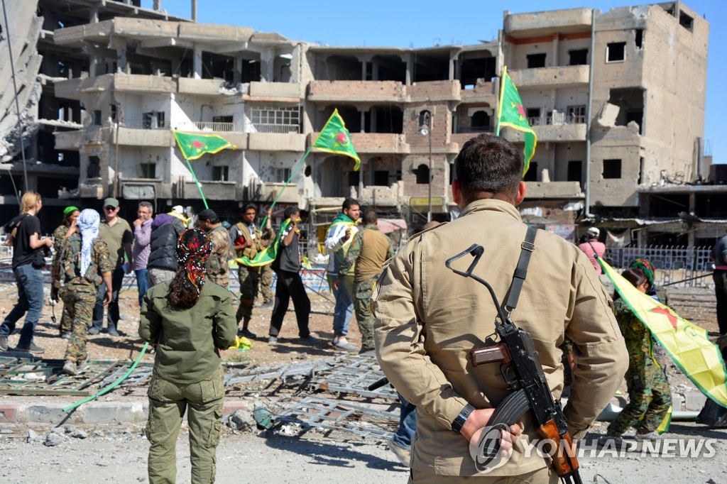 SDF, IS의 '수도' 시리아 락까 '해방'