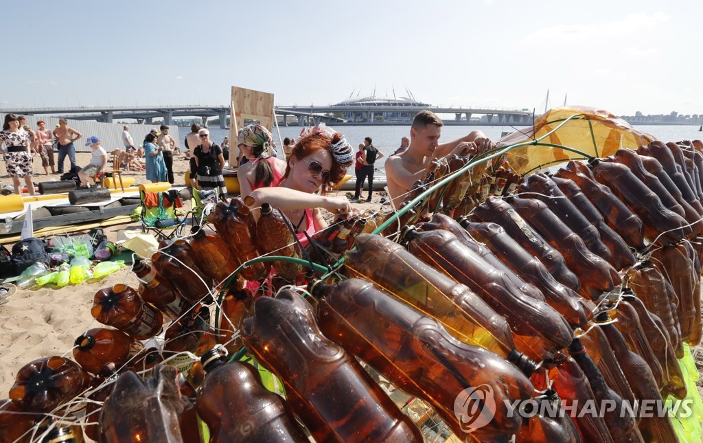 RUSSIA HOMEMADE FLOTING CRAFTS