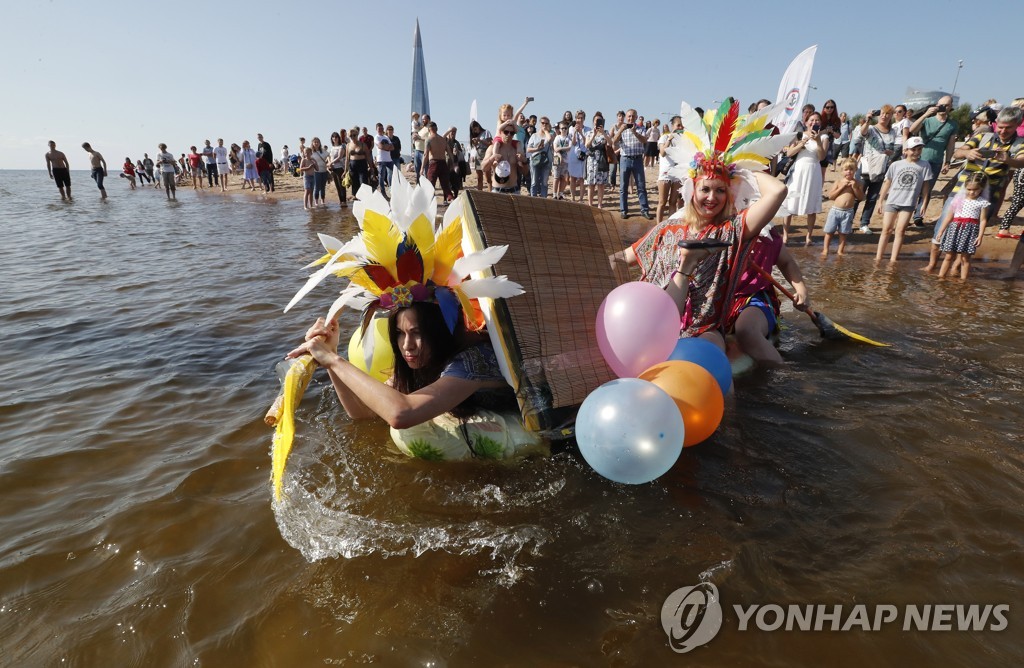 RUSSIA HOMEMADE FLOTING CRAFTS
