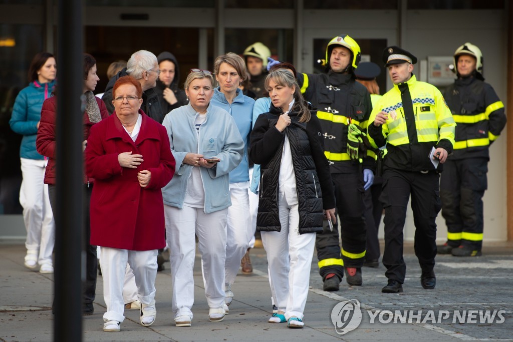 CZECH REPUBLIC SHOOTING HOSPITAL