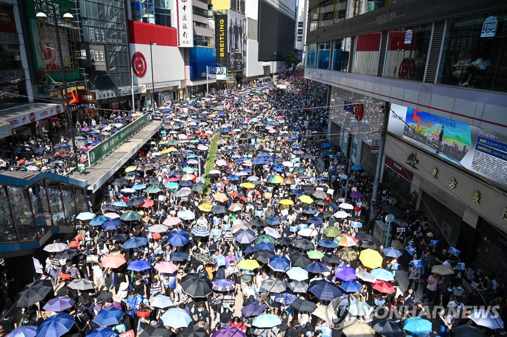 홍콩시위 100일…송환법 철회에도 '反中' 고조·경기침체 가속