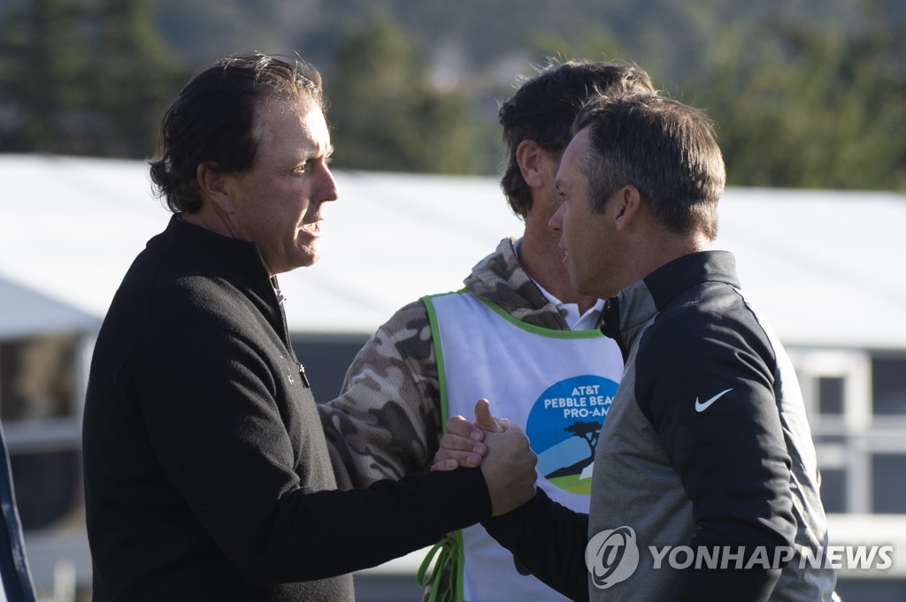 GOLF/