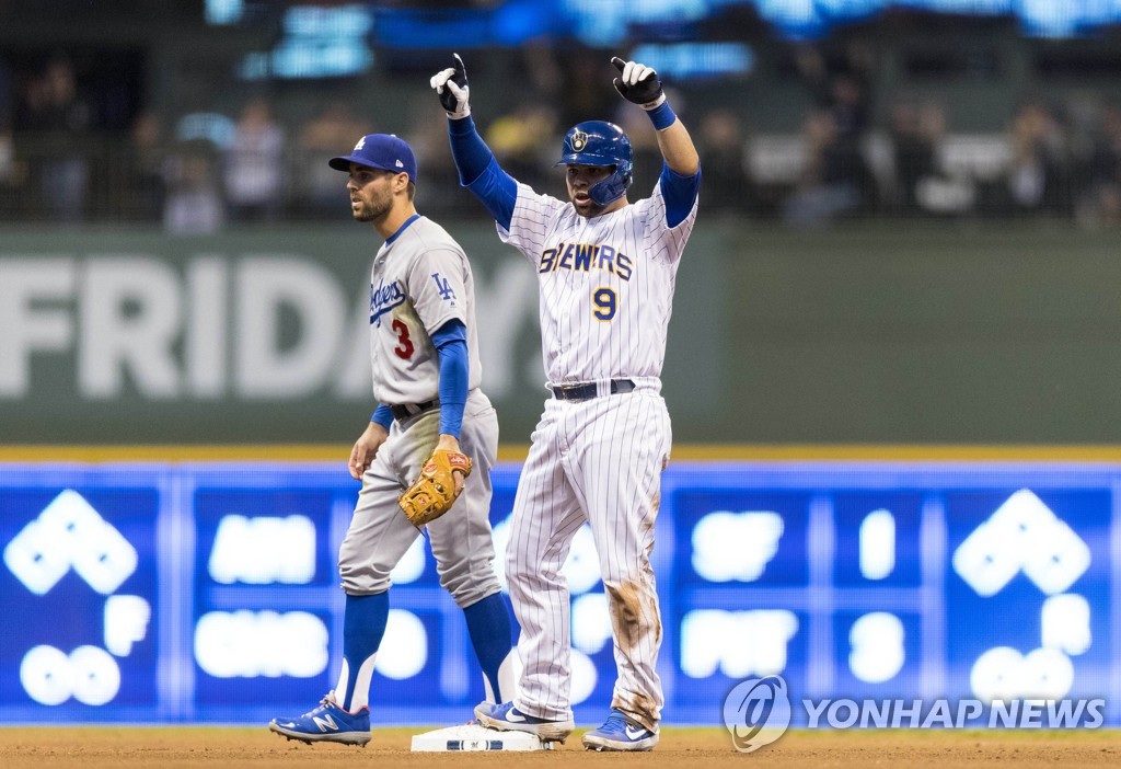 BASEBALL-MLB-MIL-LAD/