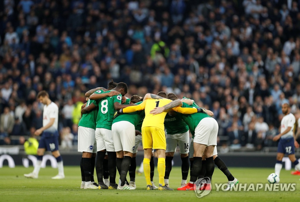 SOCCER-ENGLAND-TOT-BRH/
