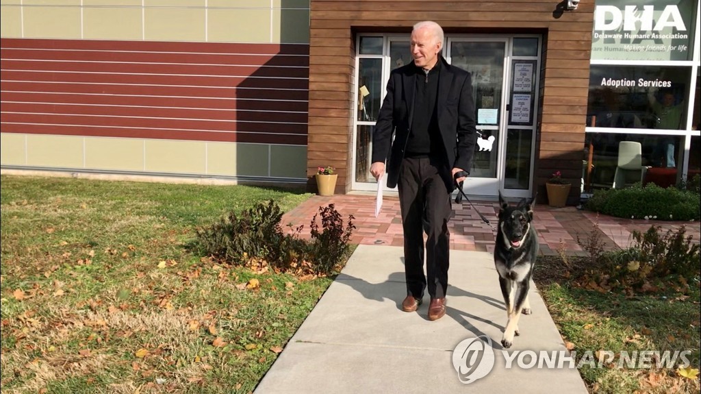 USA-BIDEN/FIRST DOGS