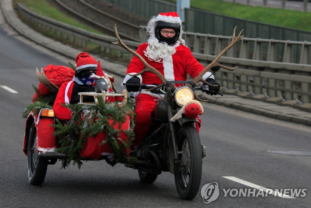 POLAND-SANTA/