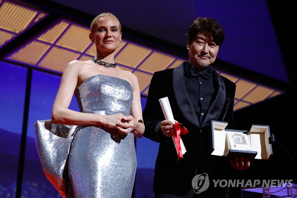 FILMFESTIVAL-CANNES/AWARDS