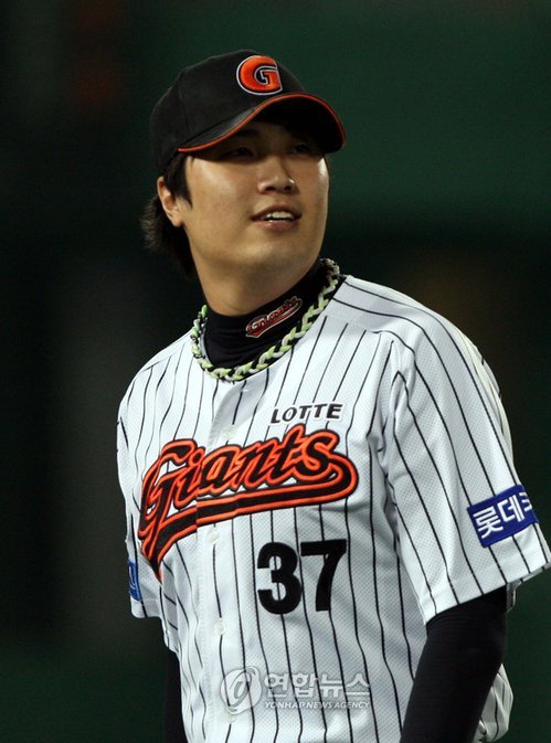 롯데 조정훈의 2009년 모습(연합뉴스 자료사진)
