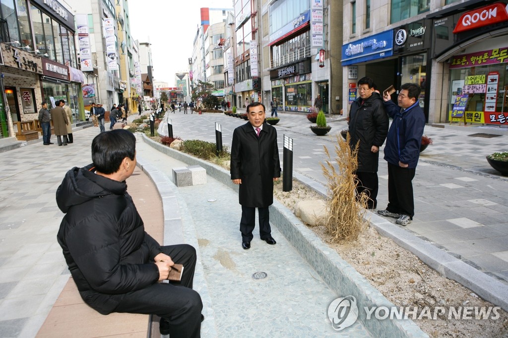 확 바뀐 울산 '삼산 디자인거리'