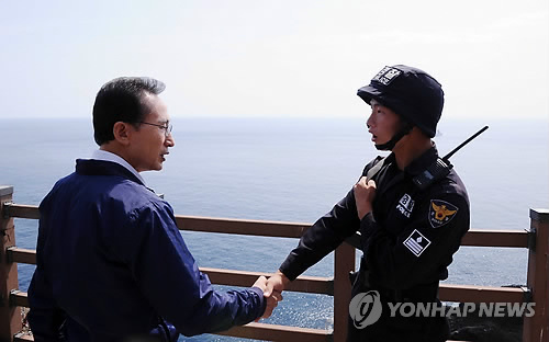 "독도 경비 이상무!"