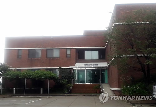 이석기 의원 'RO'모임 합정동 종교시설엔 침묵만