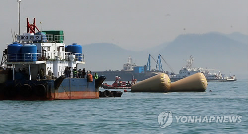 <세월호참사> 수색 8일째 구조해역