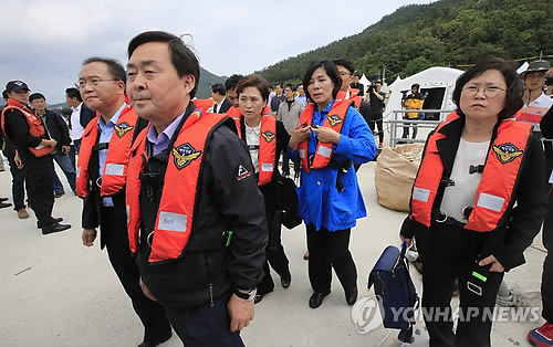 팽목항 찾은 세월호 국조특위