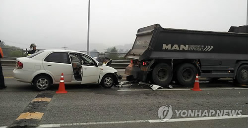 한국 교통사고 사망자 수 OECD 회원국 중 2위 - 1