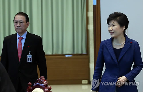 <父女 대통령 보좌한 '왕실장' 김기춘 '마침표'> - 3