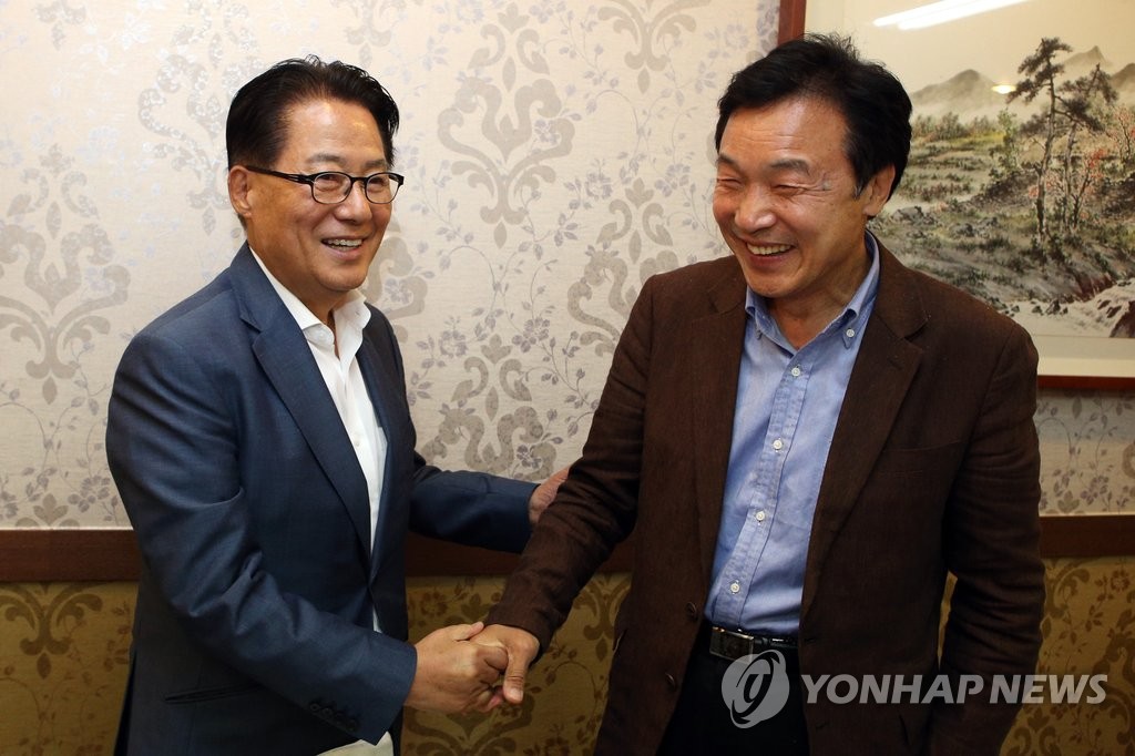 손잡은 손학규·박지원