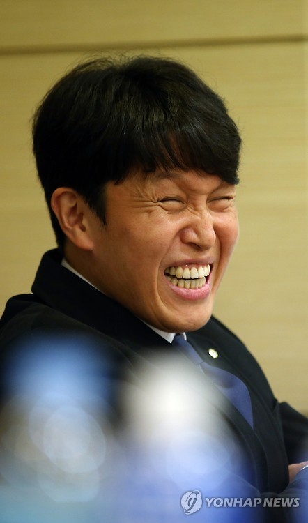 위성우 우리은행 감독