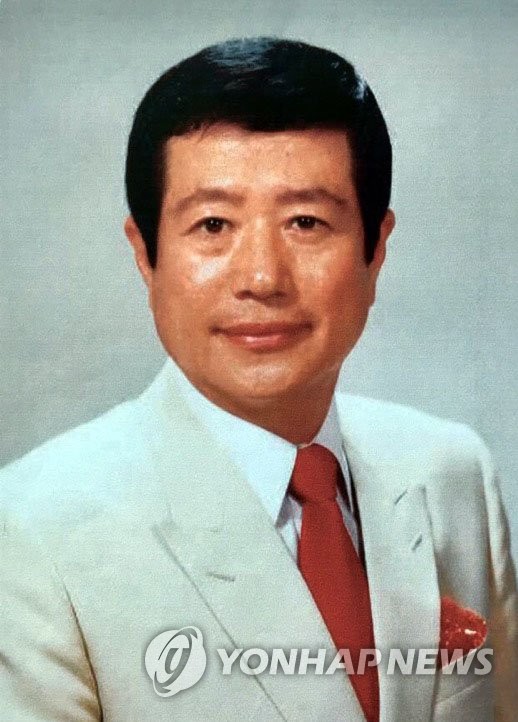 원로가수 백야성 별세