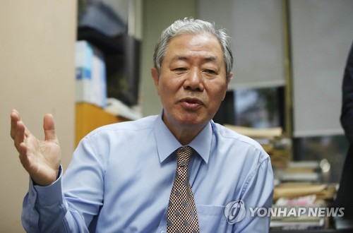 인터뷰하는 최순실 변호인