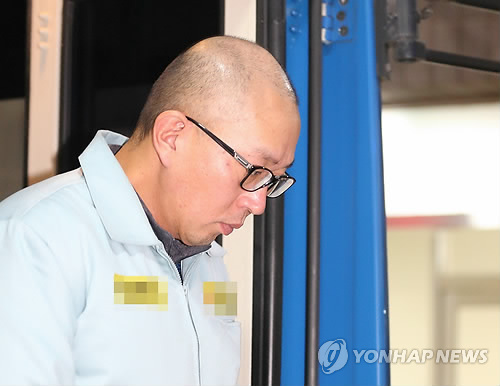 지검으로 들어가는 차은택