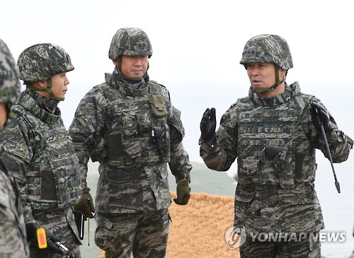작전대비태세 점검하는 이상훈 해병대 사령관