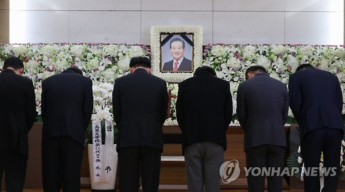 강봉균 전 재경부 장관 별세, 이어지는 조문 행렬