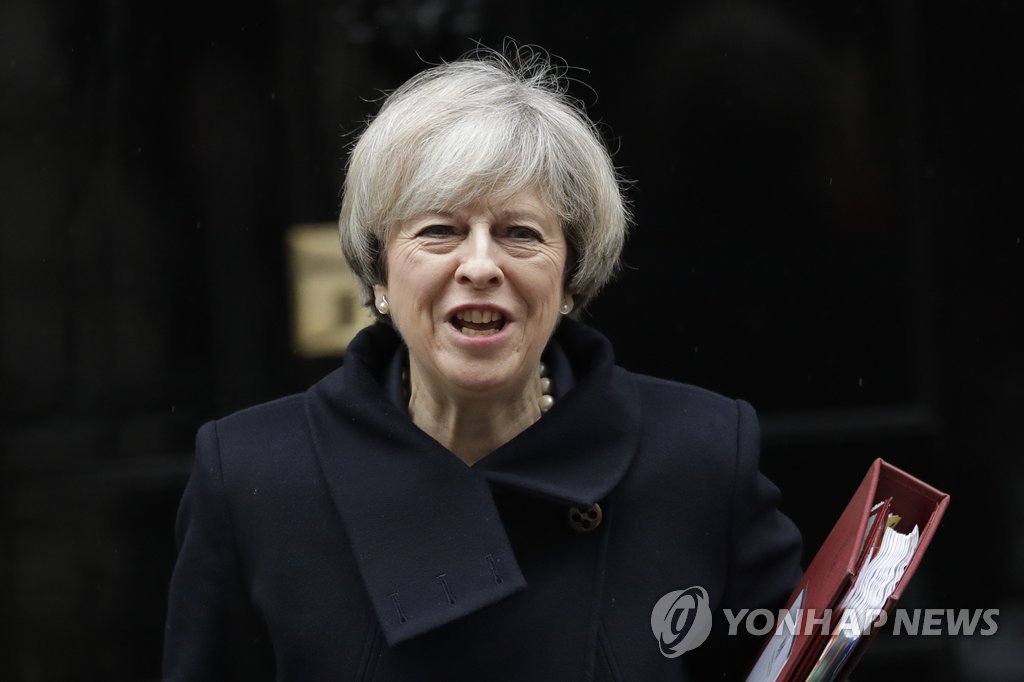 브렉시트 발동안, 1차 관문 통과…英총리 2일 백서 공개