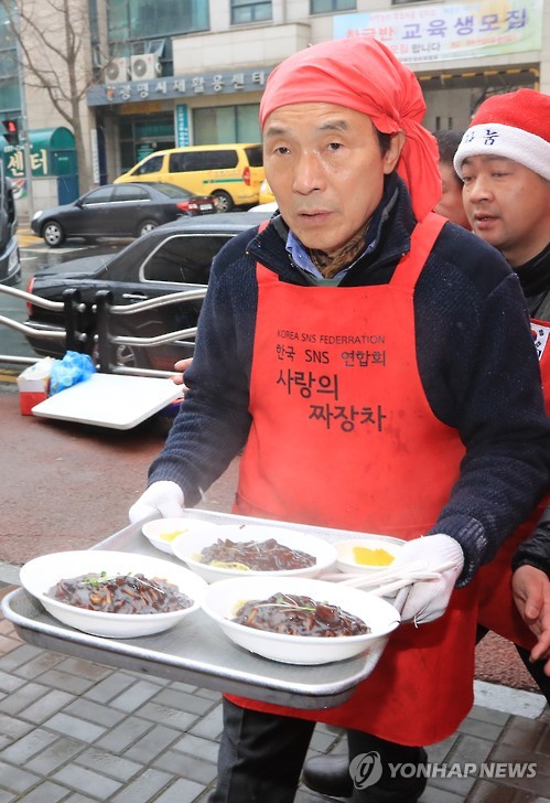 휴일 잊은 대선행보